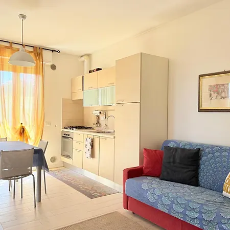 Se255 - Senigallia, Trilocale Vicino Al Mare Con Balcone Attrezzato Σενιγκάλια